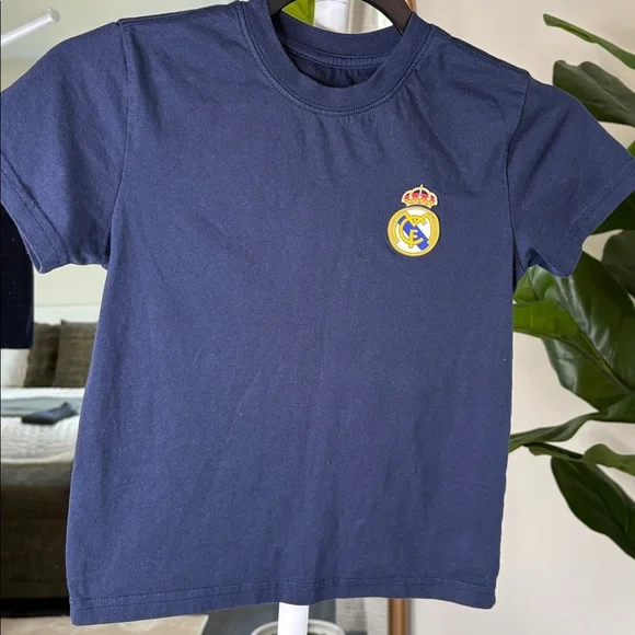 Assorted Boys Shirts - See photos for sizes - Picture 4 of 9